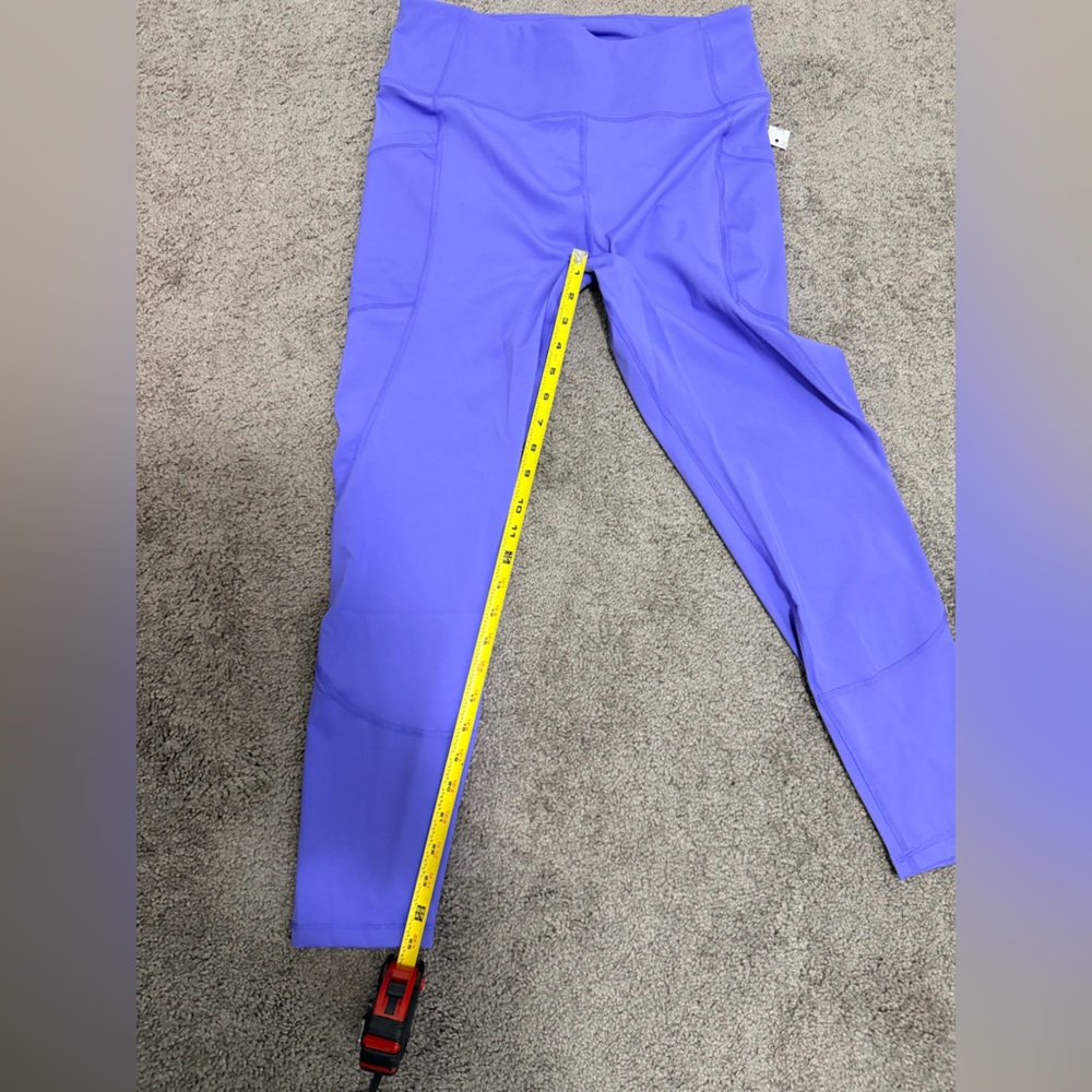 Women’s High-Waisted Leggings with Pockets - Picture 11 of 11